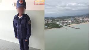 Corpo do menino Samuel foi visto por aeronave, localizado por drone, mas se perdeu novamente no mar; barcos fizeram buscas à noite e encontraram a criança em SC