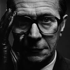 As George Smiley he is minimalist in the extreme and captures perfectly that essential greyness that seems to go with these characters. - le_carre_george_smiley_gary_oldman
