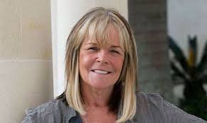 Actress LINDA ROBSON, 55, lives in Islington, north London, with property manager husband Mark Dunford, 53. - linda-387829
