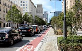 Bewzględny obowiązek w każdym aucie. Ważna zmiana przepisów