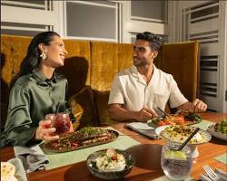 Image of باقة احتفالات فاخرة على طول البحر الأحمر