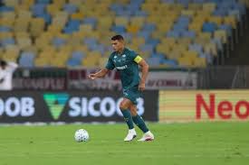 Após três jogos fora, Thiago Silva volta a ser titular do Fluminense