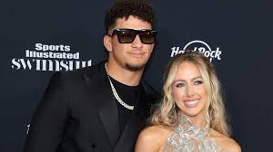 Patrick Mahomes, Wife Brittany Get $325 Million News