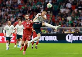 Centrocampista Chávez y defensa Montes se unen a concentración de selección México para Mundial