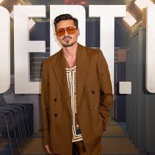ELLE - News update