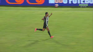 Aos 27 min do 2º tempo - gol de dentro da área de Rony do Atlético-MG contra o north