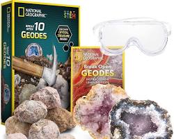 Image of National Geographic Break Open Geodes Kit