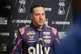 ¡Drama en Bristol! 4 Pilotos al Borde de la Eliminación en NASCAR - Imagen principal del artículo