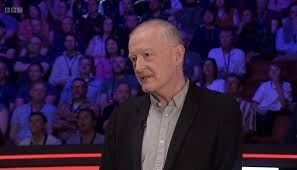 Steve Davis 'not enjoying this' as World Snooker Championship crowd erupt
