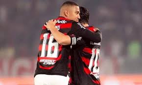 Flamengo: Arrascaeta minimiza atrito com Samuel Lino por não tocar a bola