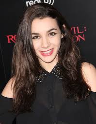 Actress Hannah Marks attends the Los Angeles Premiere Of Screen Gems&#39; &quot;Resident Evil: Retribution&quot; at the Regal Cinemas L.A. Live on ... - Premiere%2BScreen%2BGems%2BResident%2BEvil%2BRetribution%2Bt2dvbnCFMycl