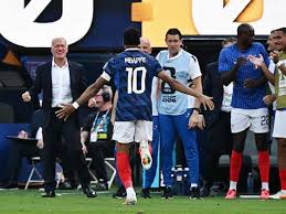 😳 And now, Paraguay? France piles up absurd records