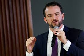Durigan: aumento do Bolsa Família cabe no Orçamento e cita PEC Kamikaze de Bolsonaro