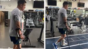 Malagón da sus primeros pasos tras fractura del tendón de Aquiles