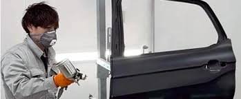 ナフサ不安 自動車生産に打撃懸念