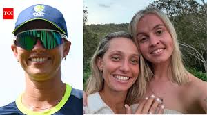 'Sorry for the pain': Australian cricketer breaks silence on cheating allegations involving estranged wif