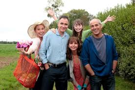 Les grands-parents et Salomé aux anges