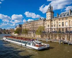 セーヌ川クルーズ、パリの画像