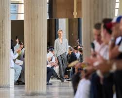 Trend Google: sfilata di moda