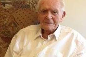Hugh Lloyd Jones, 100, who switched on Llanfairfechan Christmas lights. A centenarian who first switched on electricity in Llanfairfechan 84 years ago ... - zz271113HughLloyd