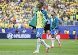 Ancelotti explica Rayan no banco após ser titular da Seleção na Copa