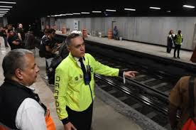Rubalcava pide paciencia y comprensión a usuarios del Metro