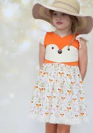 Résultat de recherche d'images pour "Redwork embroidery girls dress up"