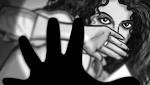 ممثلة صاعدة تفضح مخرج شهير..