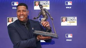 Royals catcher Salvador Perez earns Roberto Clemente Award from MLB