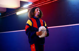 Cucurella espera que blusa do pijama da esposa seja seu amuleto da sorte na Copa do Mundo Por Reuters