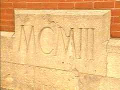 Les chiffres romains sur les monuments et les inscriptions - Page 4 Images?q=tbn:ANd9GcSYjuUl89ofXgy_qZTLC62XL6AEGe6JatyzbBK6WdkIeFoHiuoJ
