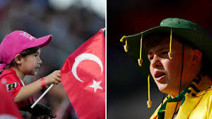Australia reta a Turquía en su regreso al Mundial tras 24 años