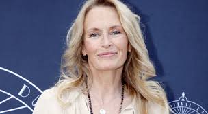 Estelle Lefébure dévoile sa méthode Orahe : voici ses secrets accessibles pour rester jeune et en forme