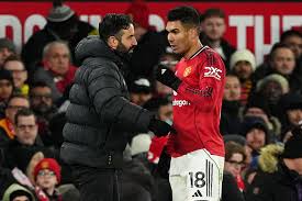 Manchester United booed off as Wolves claim just their third point of the season