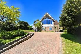 In Pictures: ‘Exceptional and architecturally distinctive’ Eastbourne home listed for sale