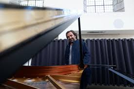 Doubs. André Manoukian à la Citadelle de Besançon pour le tournage de l’émission 100 Châteaux !