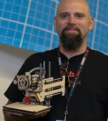 A $300 FFF printer, sold by Printrbot