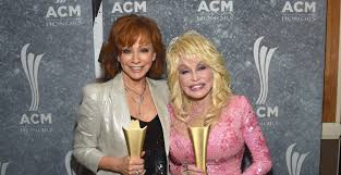 This Country Music Legend Offered To Help Reba McEntire After Her Band Members Tragically Died in a Plane Crash