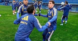 El regreso de Villa a Boca: qué votaron los hinchas sobre cómo lo recibirá la Bombonera
