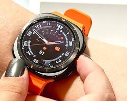 صورة Samsung Galaxy Watch Ultra design