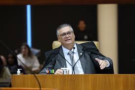 Crise STF: 'problemas reais e graves estão sendo misturados com interesses eleitorais', diz Flávio Dino em postagem
