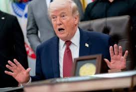 A reação da Índia após Trump chamar país de ‘buraco infernal’