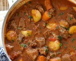 Image of Hungarian goulash dish