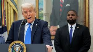 Florida Governor Race Shock: Byron Donalds Erases Trump Links as Approval Plummets