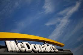 McDonald’s beats estimates as comparable sales rise