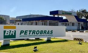 Concurso da Petrobras deve contratar 1.000 funcionários com salários entre R$ 3,4 mil e R$ 10 mil