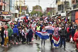 ¡Albirroja al Mundial! ¿Feriado o Productividad? El Debate en Paraguay - Imagen ilustrativa del artículo