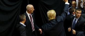 „Dämonisierende Sprache“ als Normalität: Die USA im Kreislauf politischer Gewalt