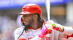 Elly De La Cruz Shines for the Cincinnati Reds with Speed and Power