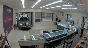 Stolen SUV rams into Anaheim Hills store in $1M jewelry heist; suspects crash in getaway cars